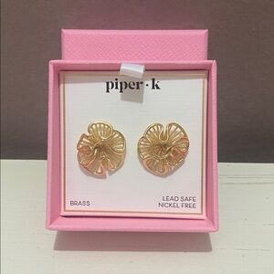 Piper K Gold Tone Flower Structured Stud Earrings